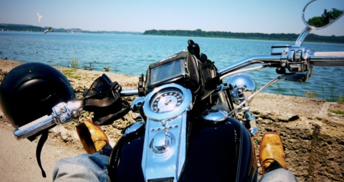 featured_back